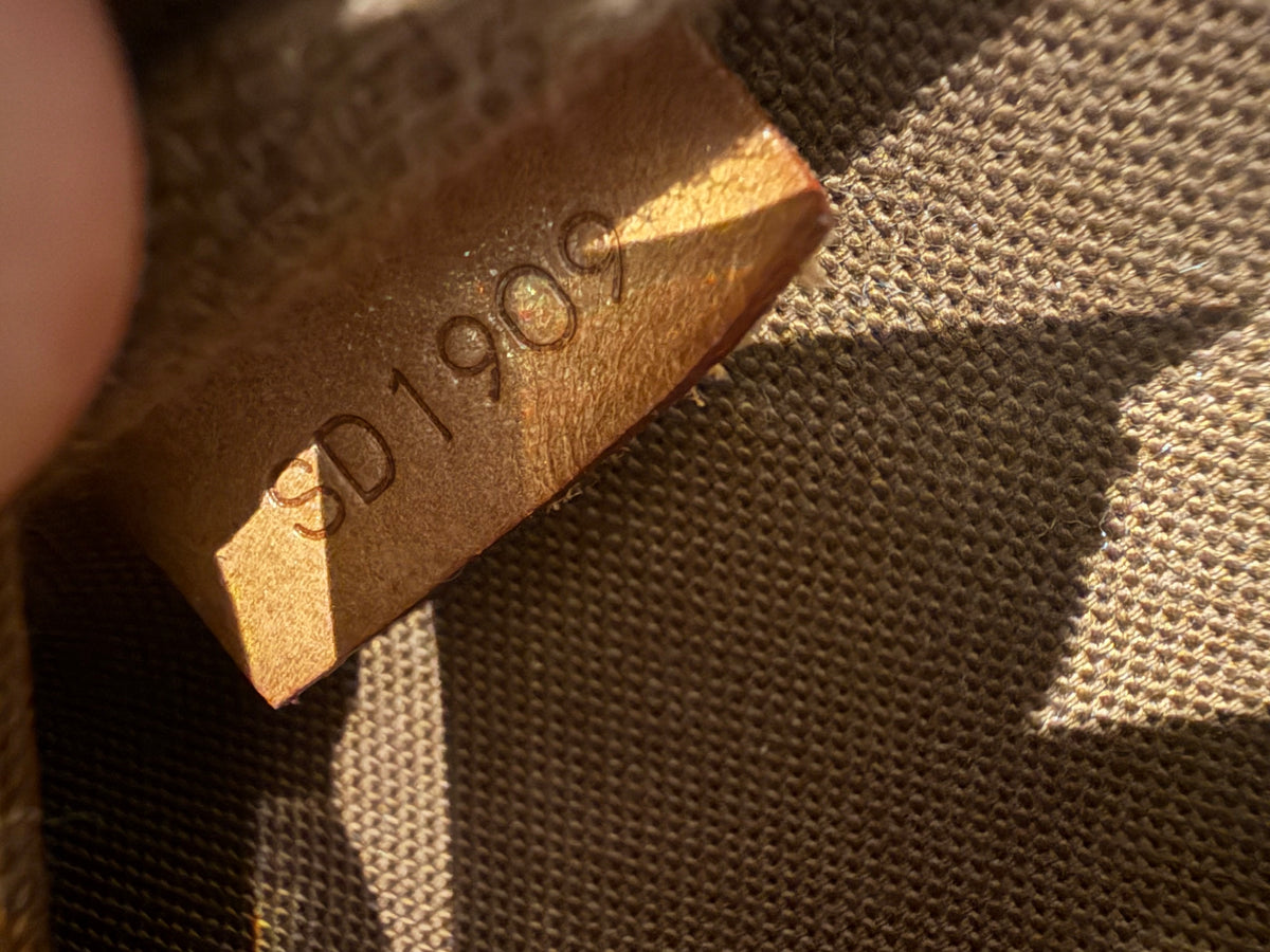 Louis Vuitton pochette accessories