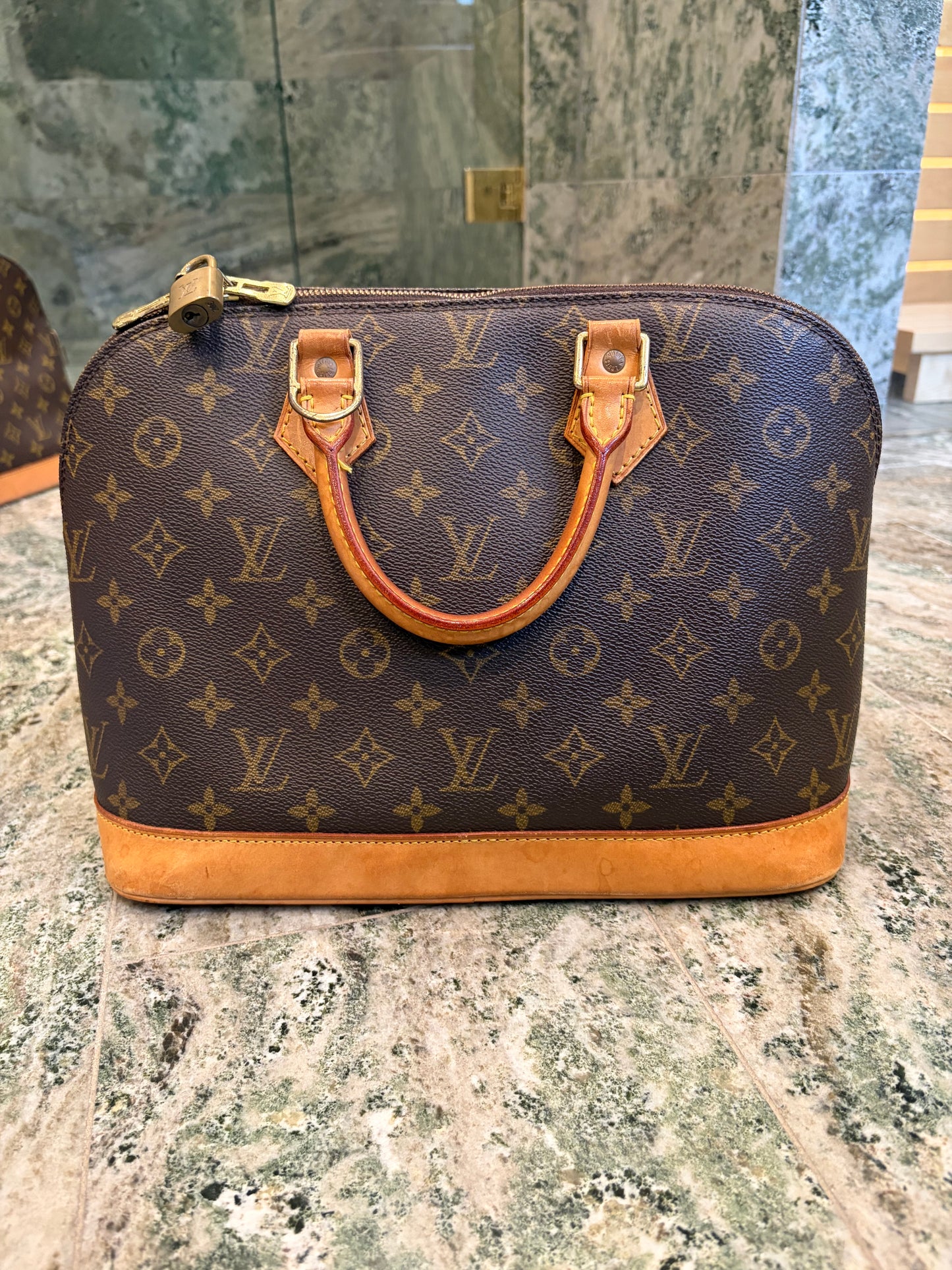 Louis Vuitton Alma PM