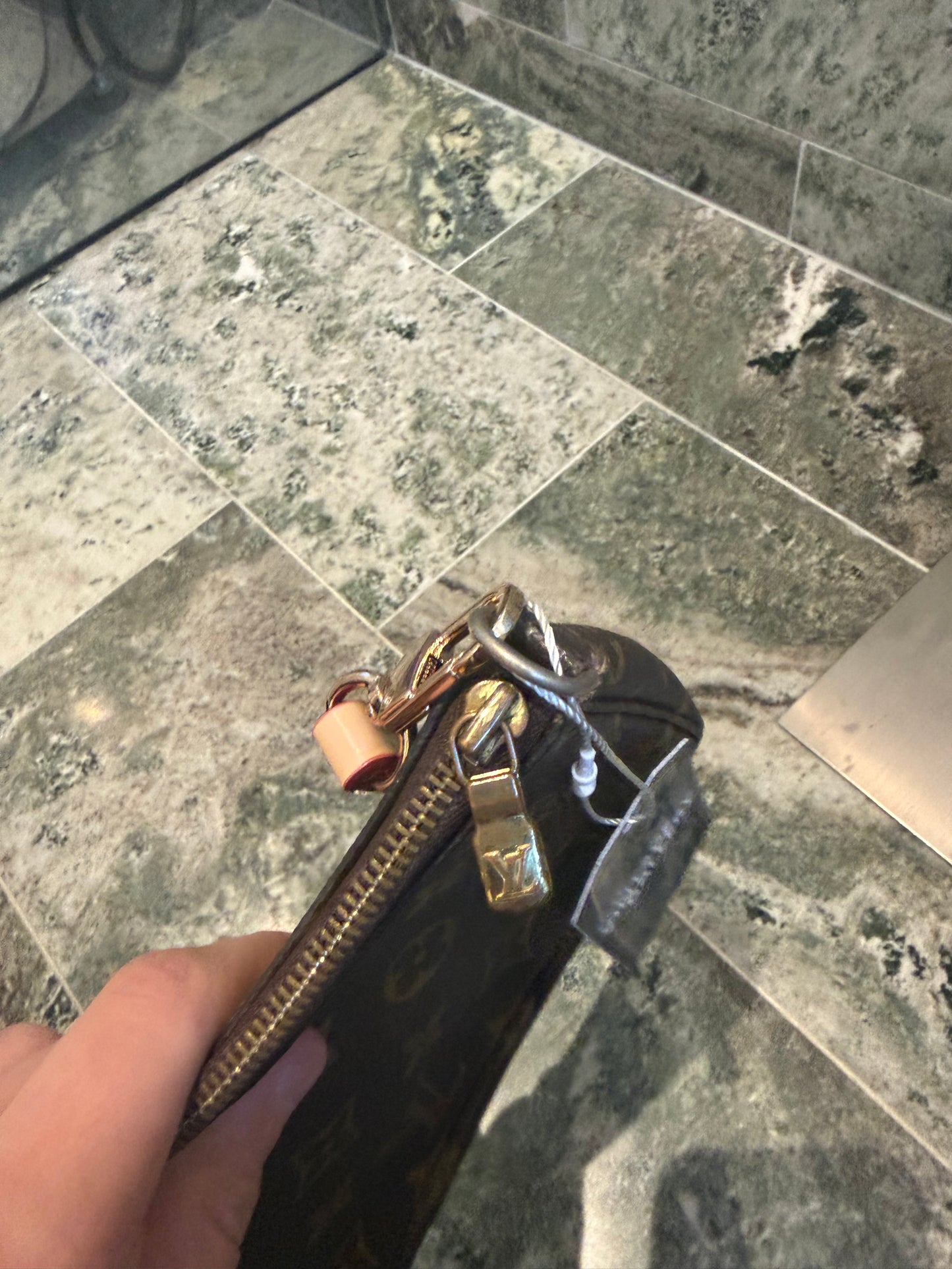 Louis Vuitton pochette accessories