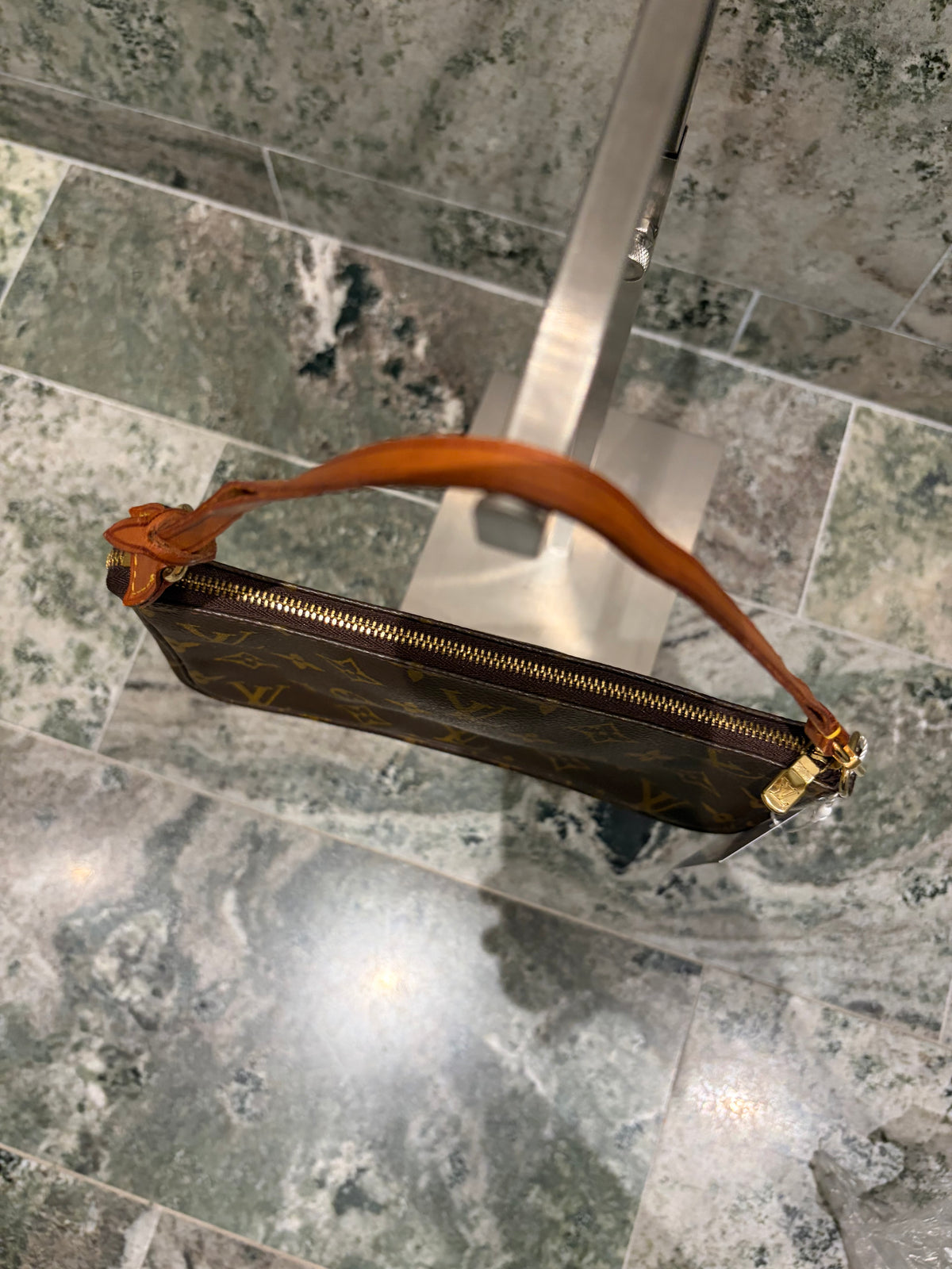 Louis Vuitton pochette accessories