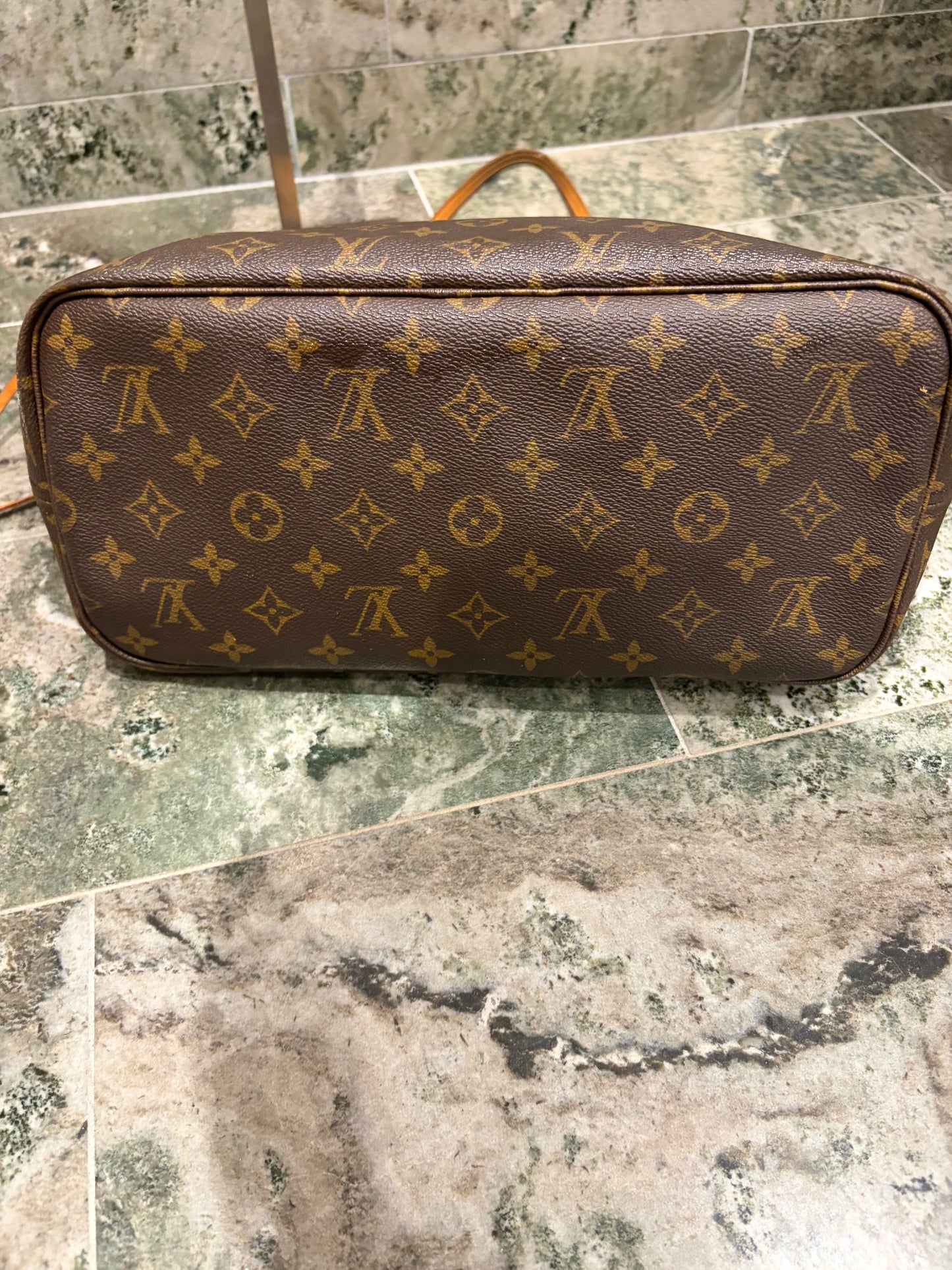 Louis Vuitton Neverfull MM