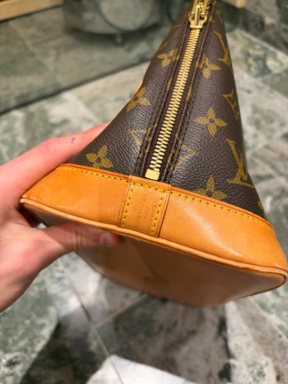 Louis Vuitton Alma PM