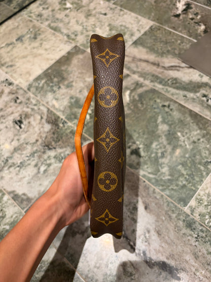 Louis Vuitton pochette accessories