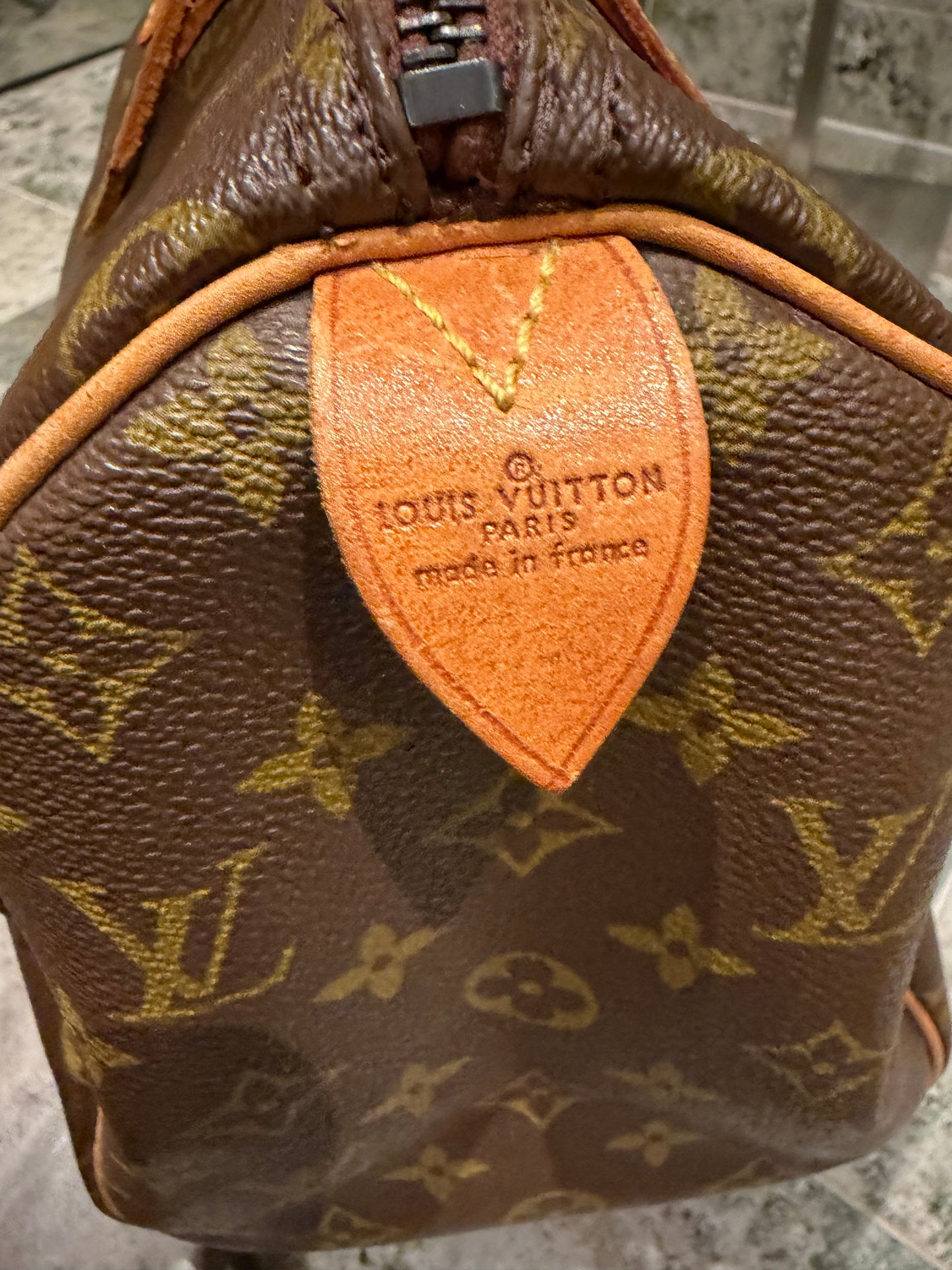 Louis Vuitton speedy 30
