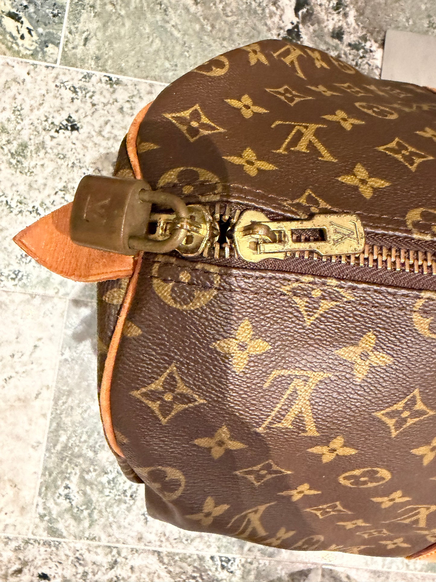 Louis Vuitton keepall 50