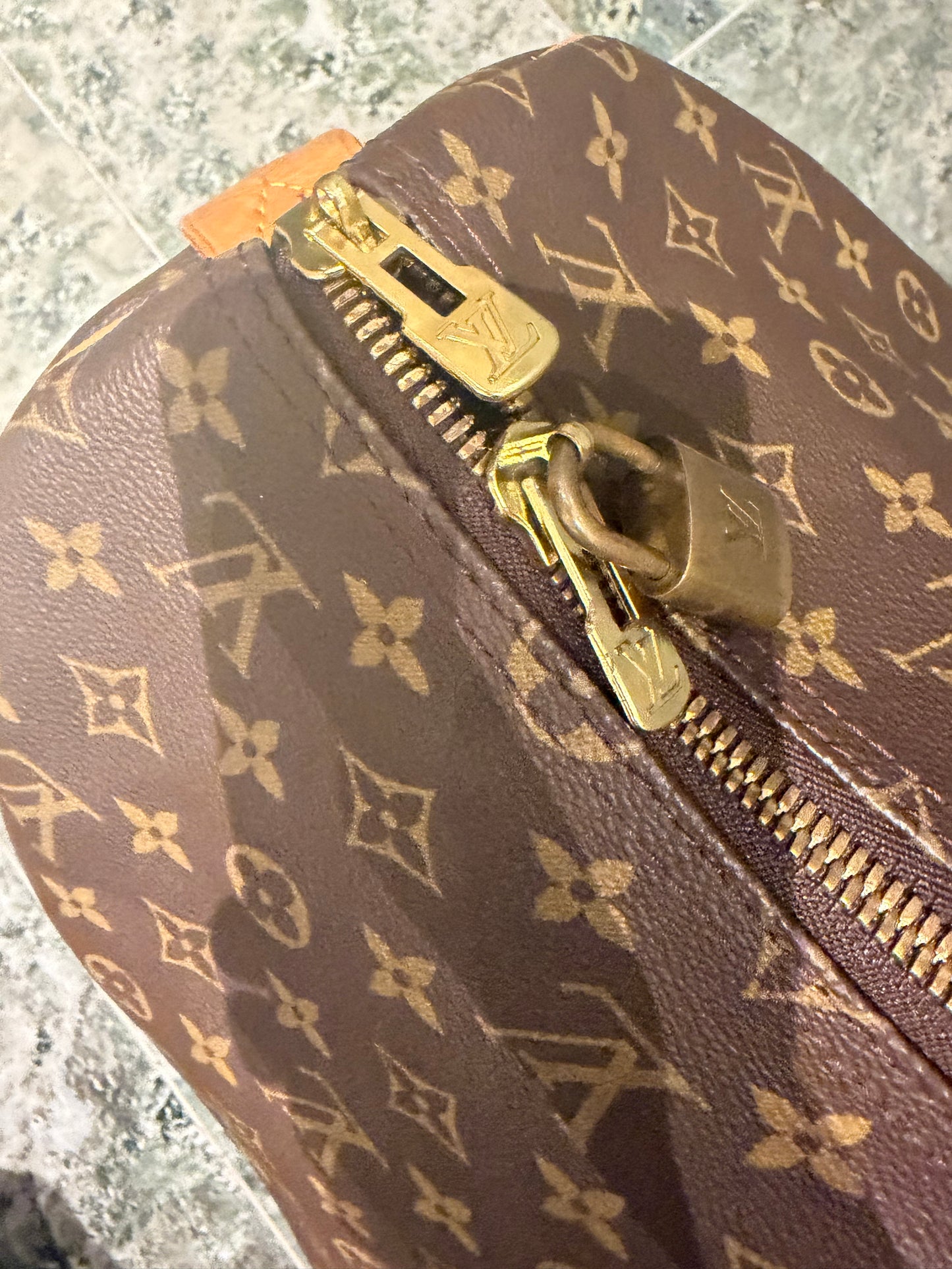 Louis Vuitton keepall 55