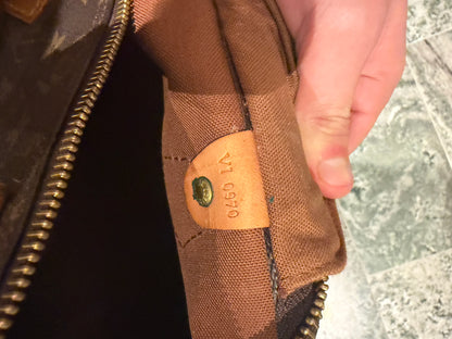 Louis Vuitton speedy 30