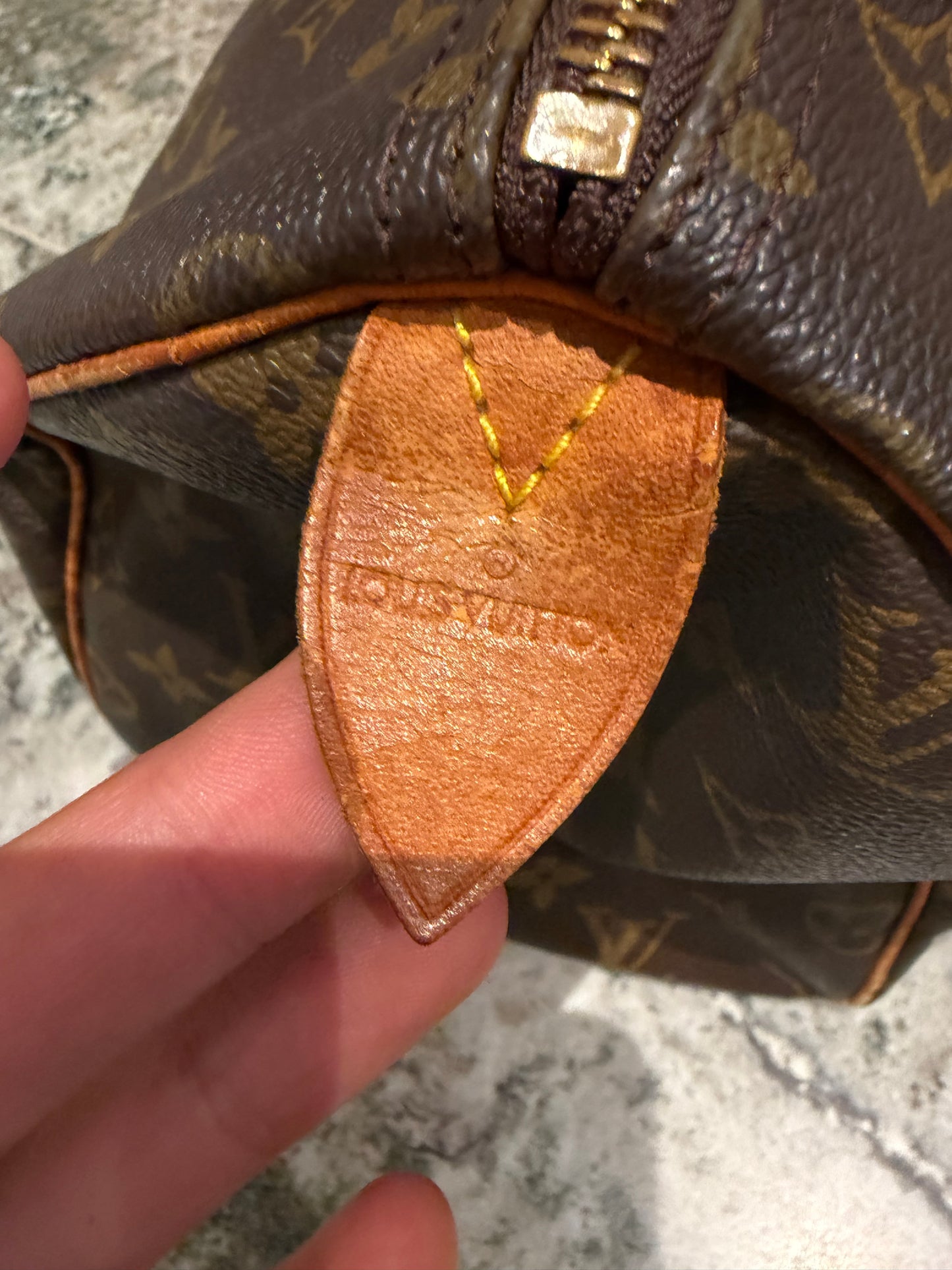 Louis Vuitton speedy 30