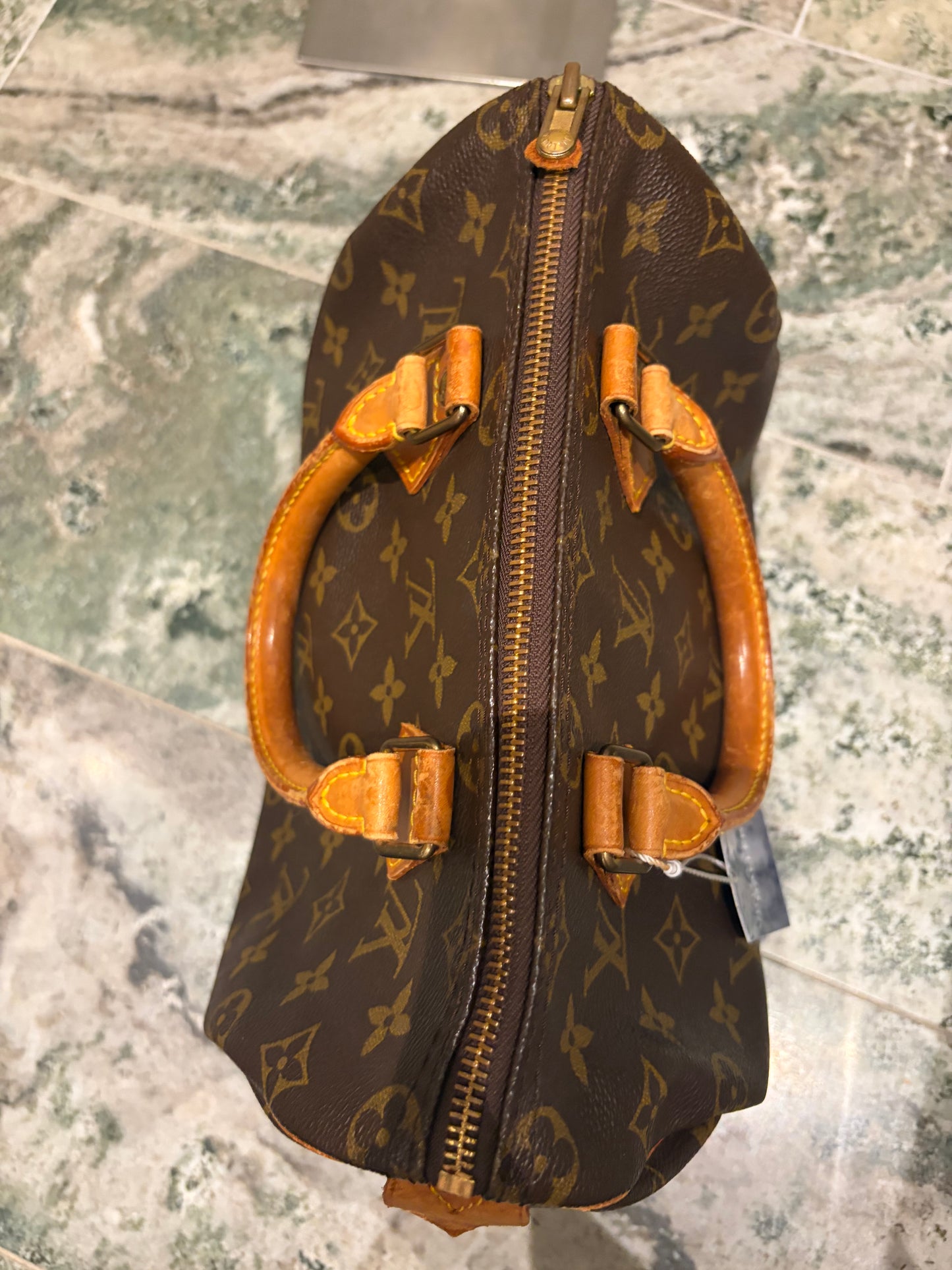 Louis Vuitton speedy 25