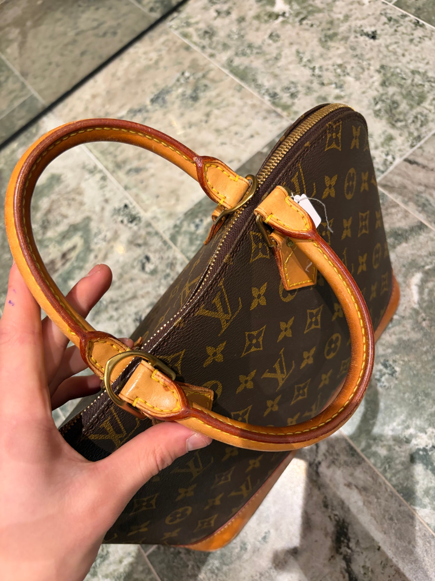 Louis Vuitton Alma PM