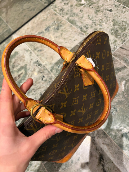 Louis Vuitton Alma PM
