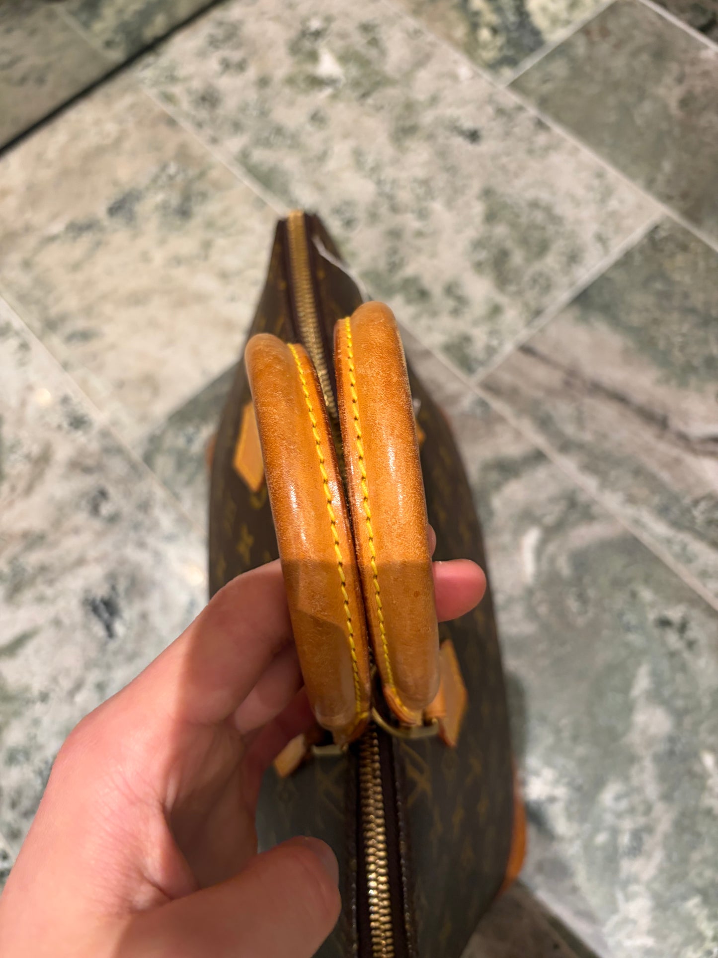 Louis Vuitton Alma PM