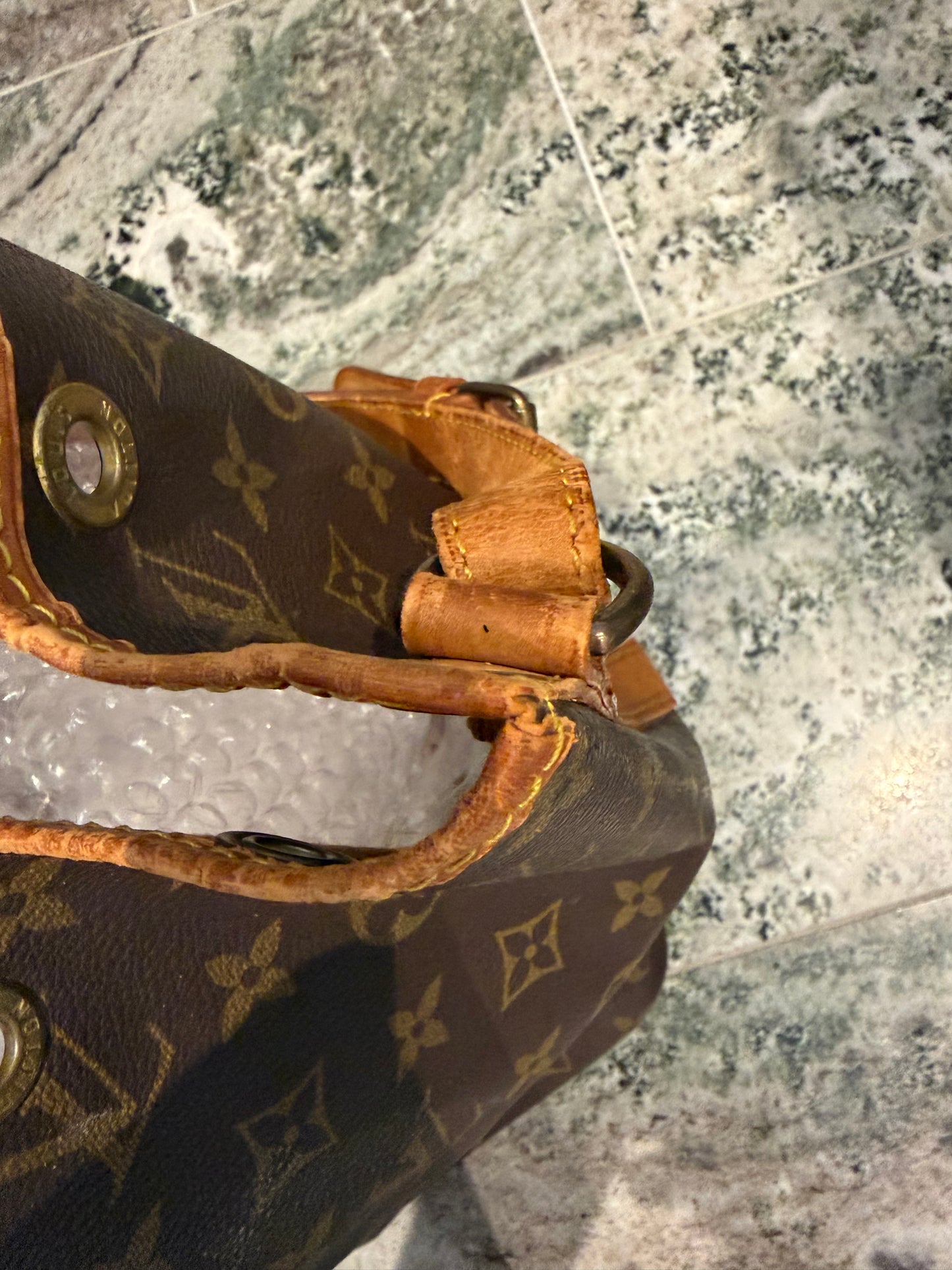 Louis Vuitton Noé pétite