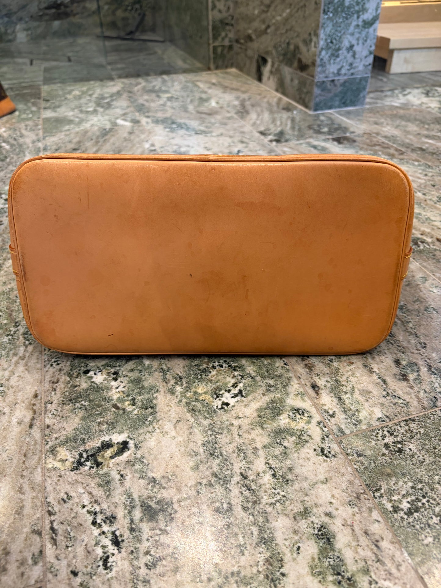 Louis Vuitton Alma PM