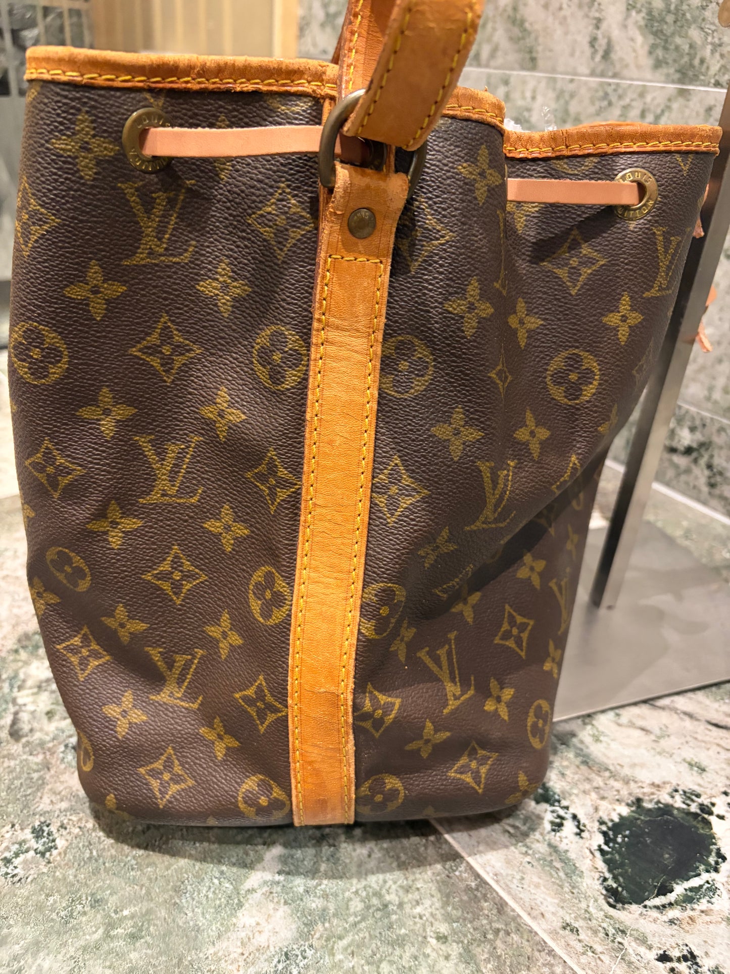 Louis Vuitton Noé pétite