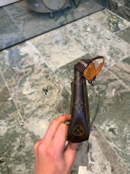 Louis Vuitton pochette accessories