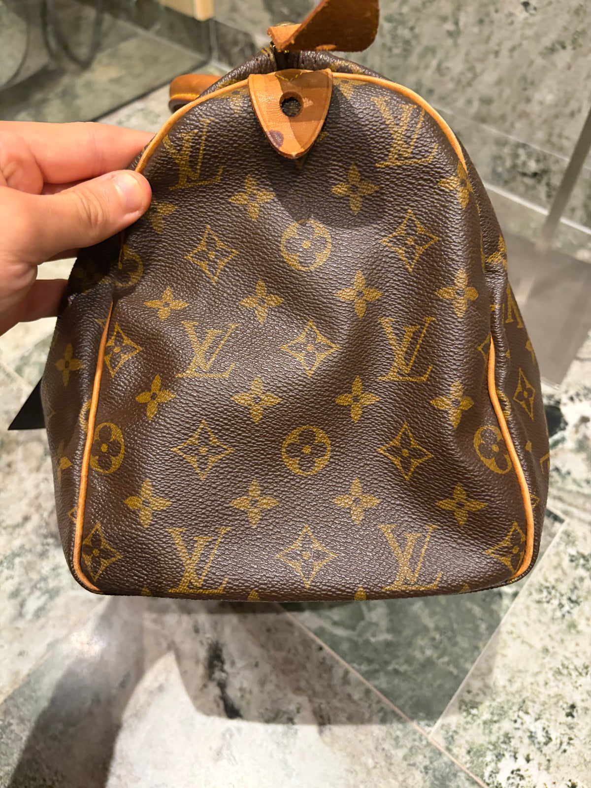 Louis Vuitton speedy 30