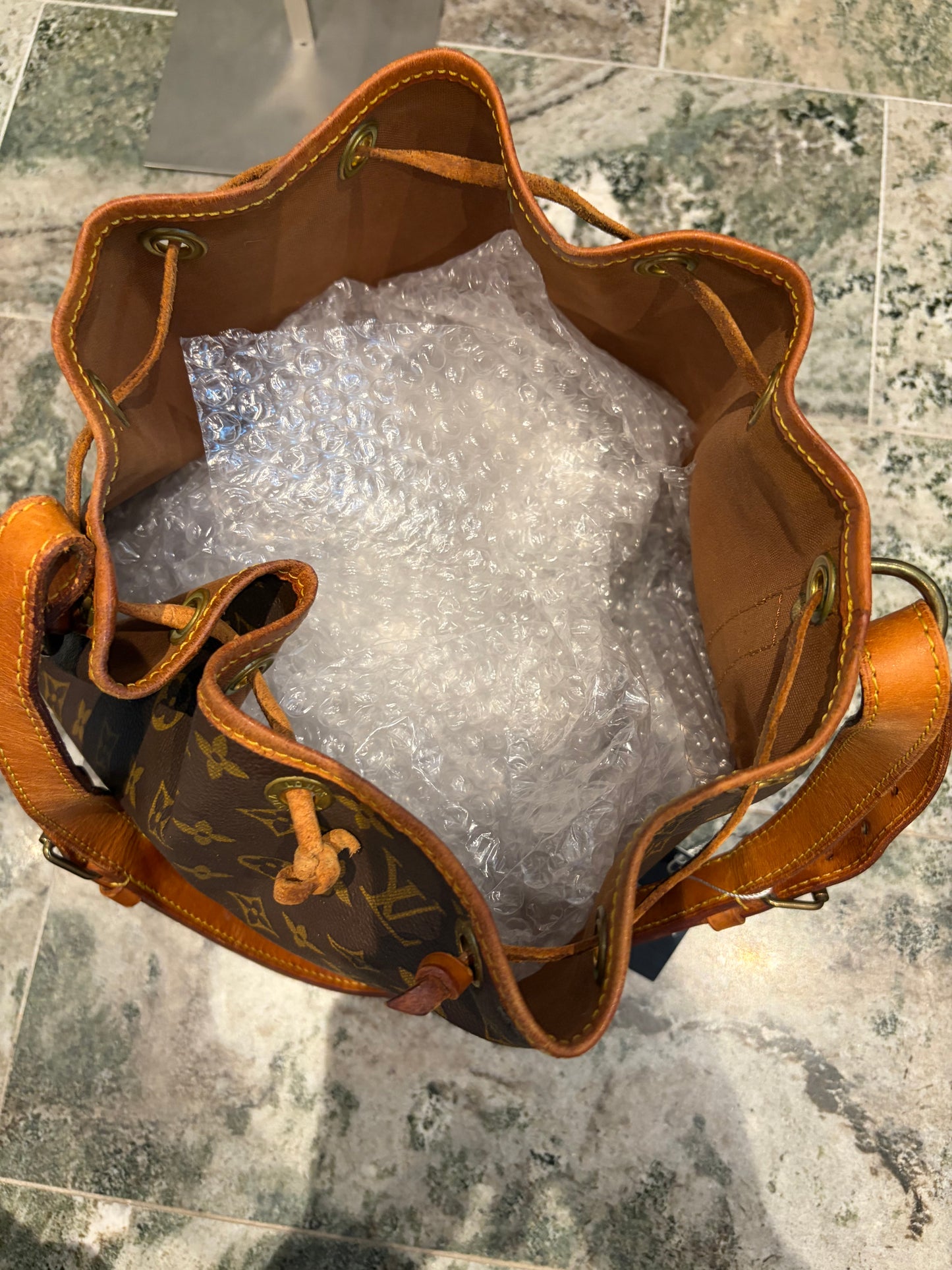 Louis Vuitton Noé pétite