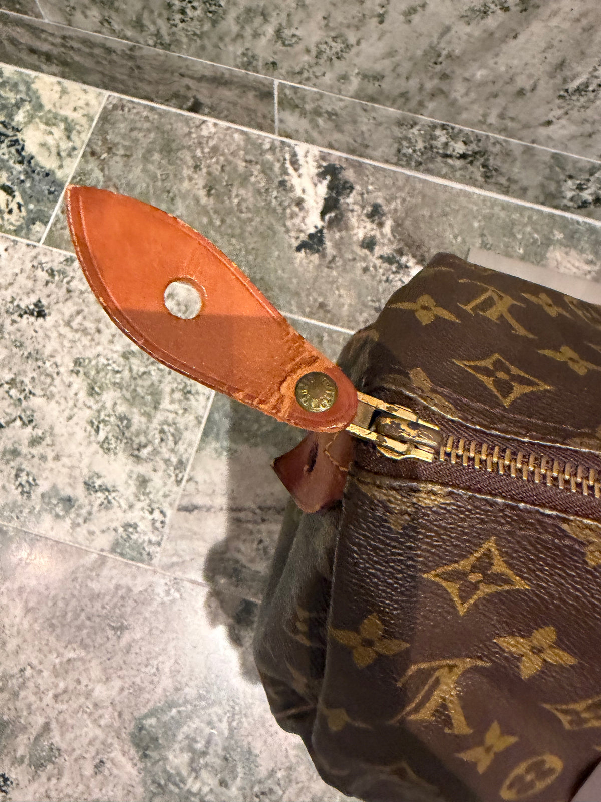 Louis Vuitton speedy 30
