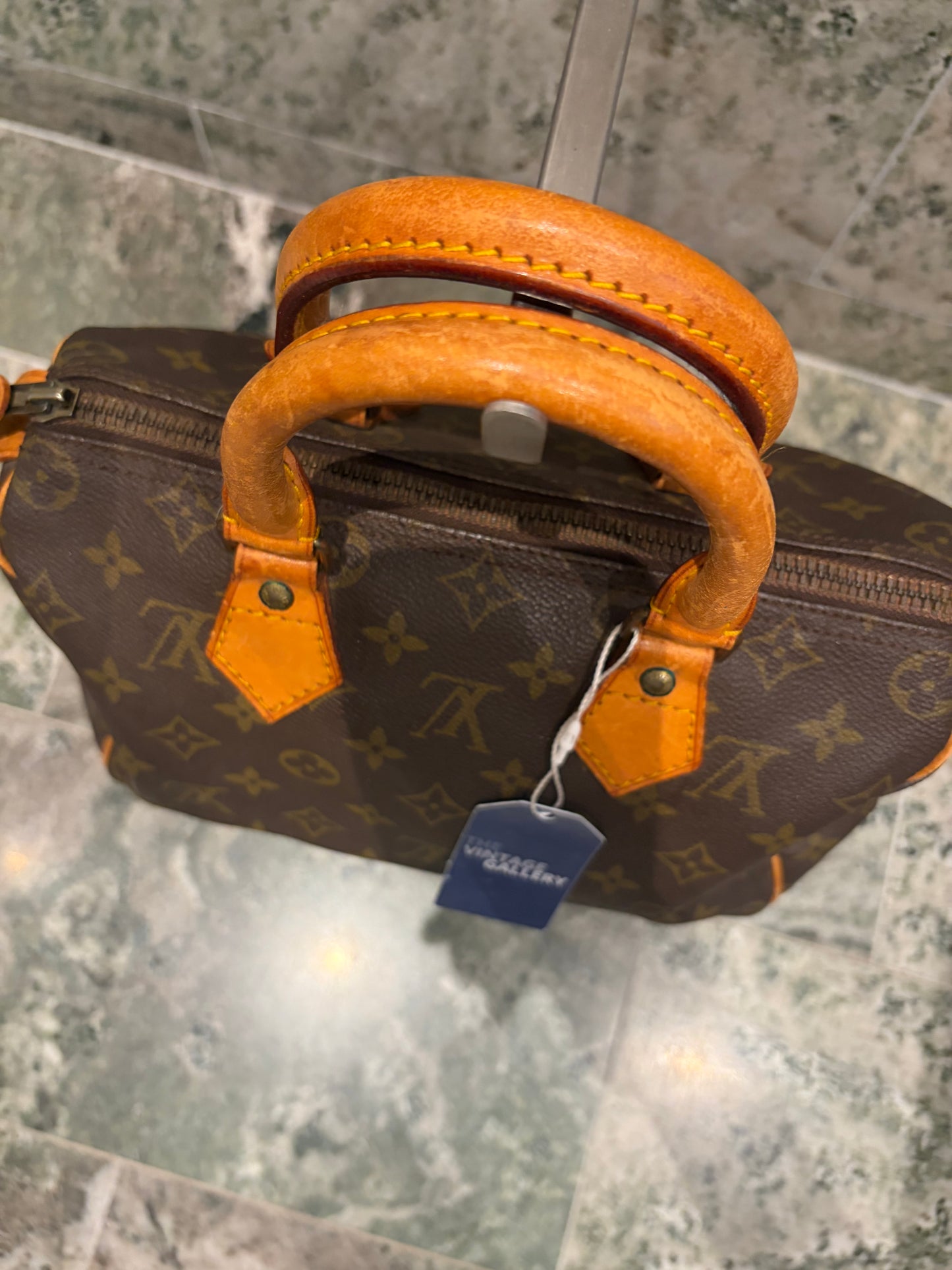Louis Vuitton speedy 25