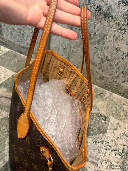 Louis Vuitton Neverfull PM