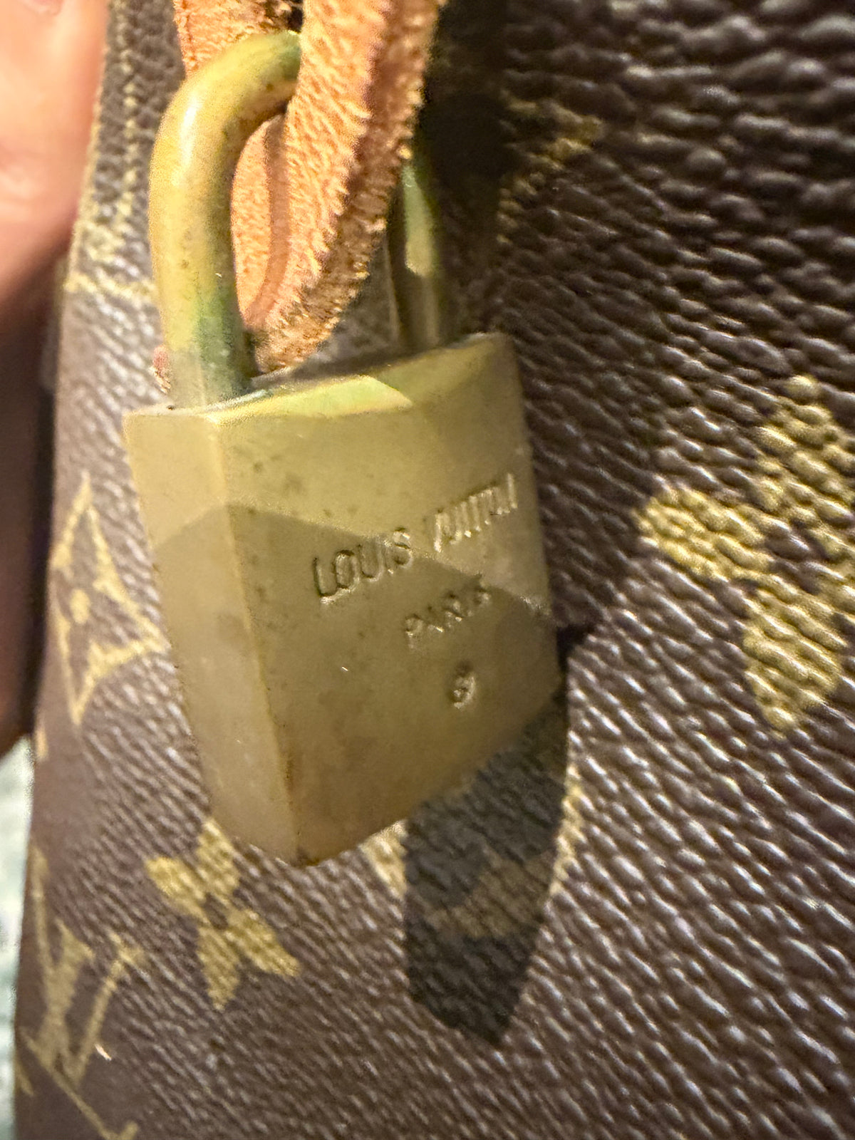 Louis Vuitton speedy 40