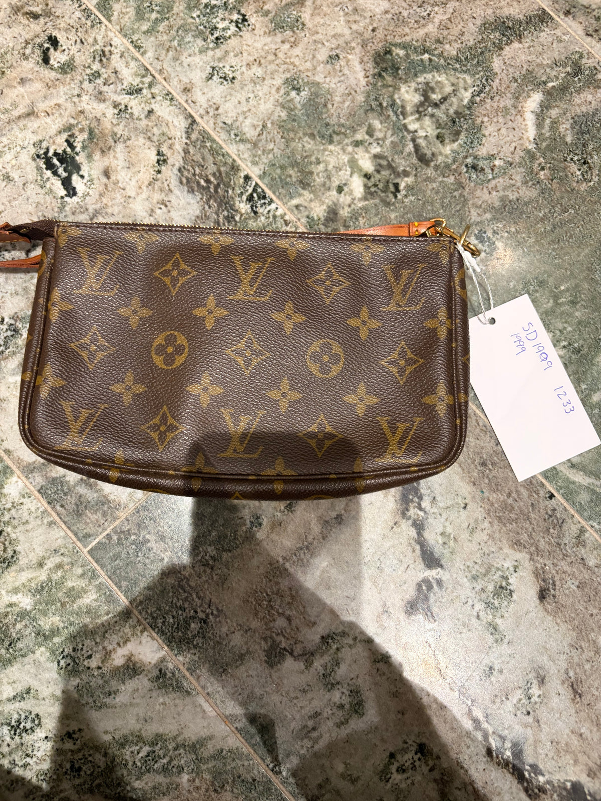 Louis Vuitton pochette accessories