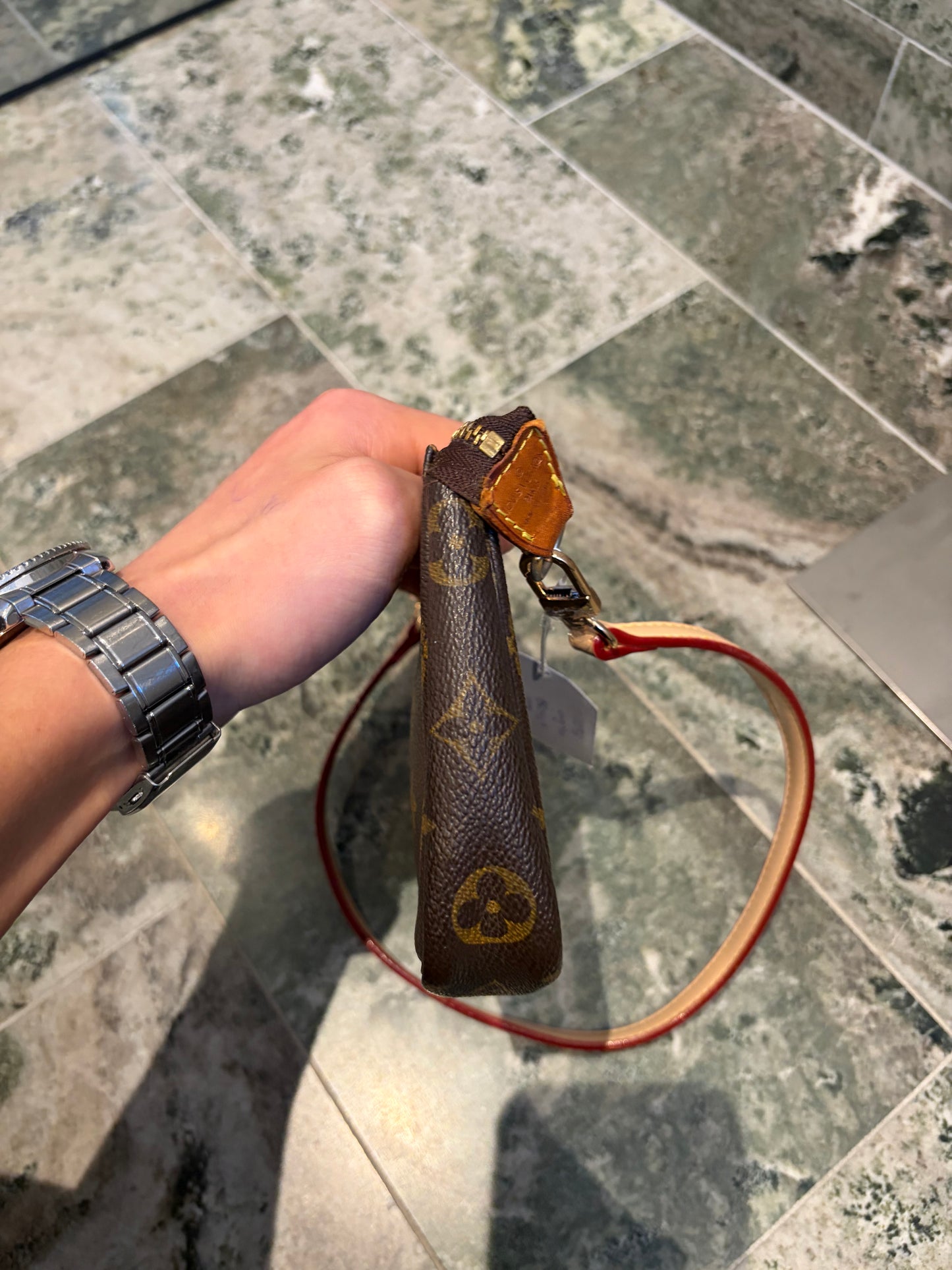 Louis Vuitton pochette accessories