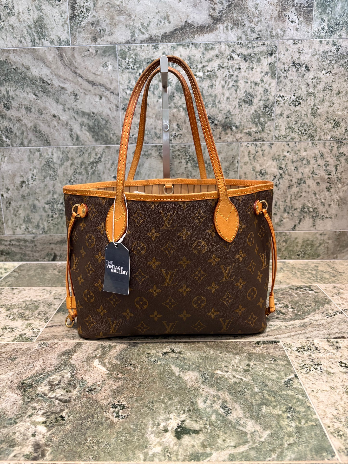 Louis Vuitton Neverfull PM