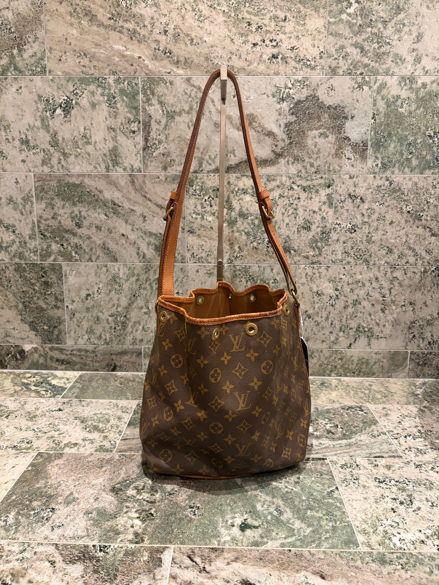 Louis Vuitton Noé pétite