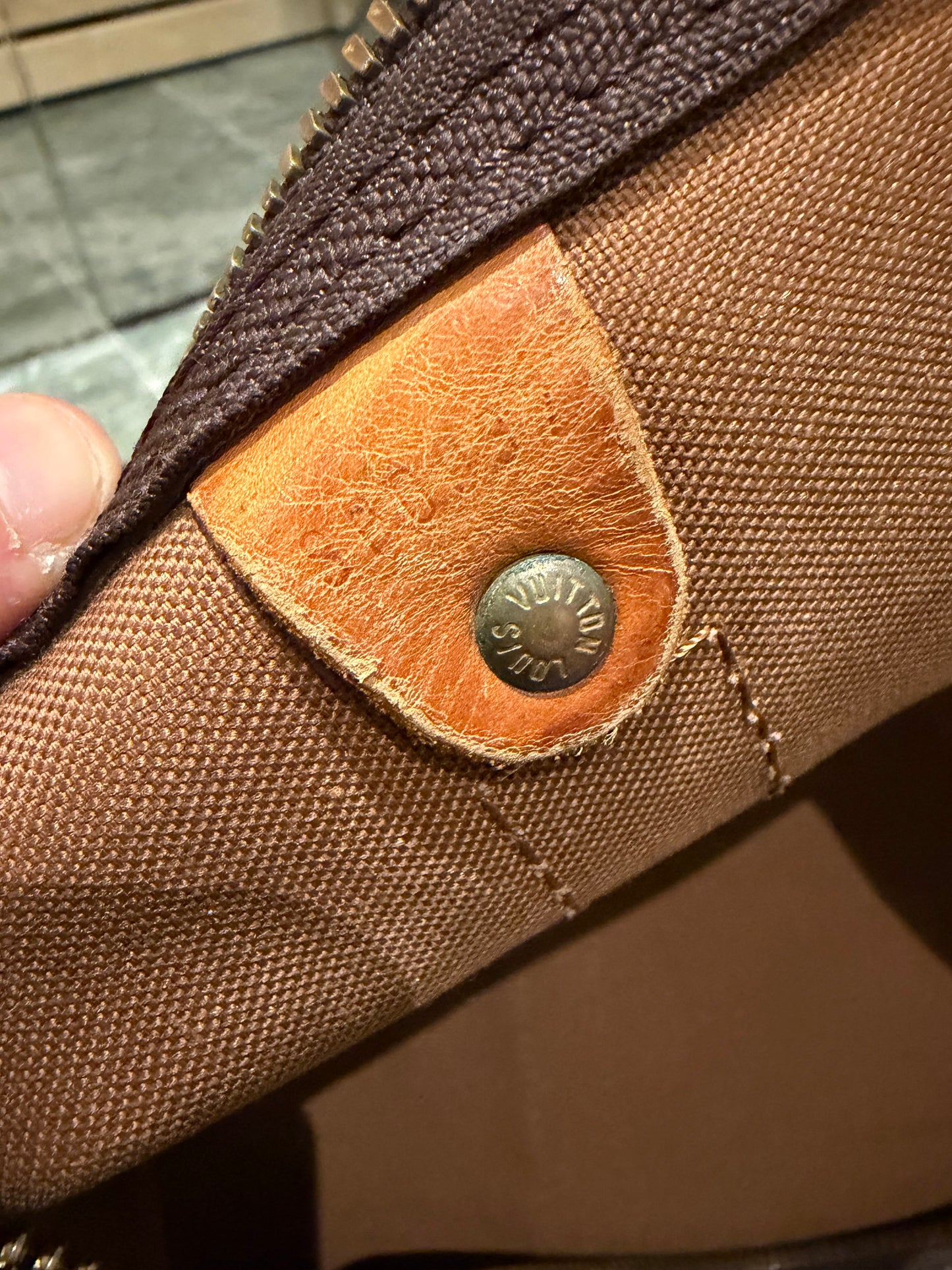 Louis Vuitton keepall 50