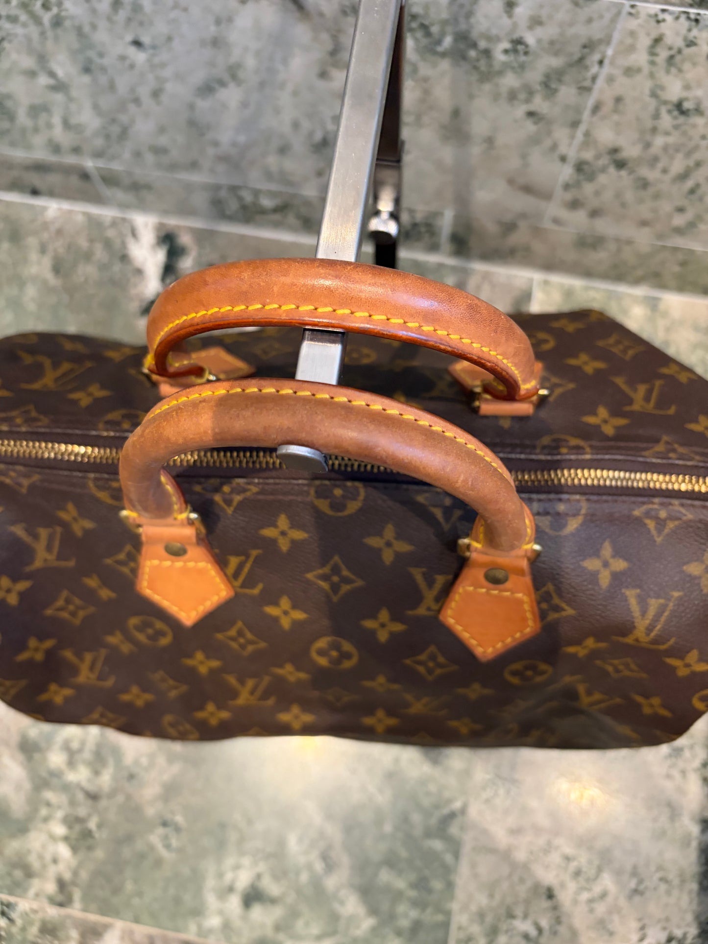 Louis Vuitton speedy 35