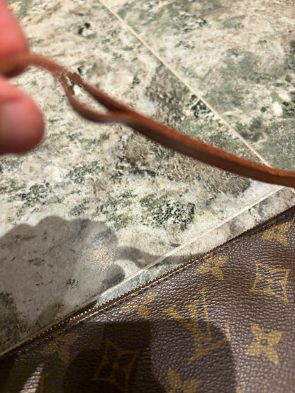 Louis Vuitton pochette accessories