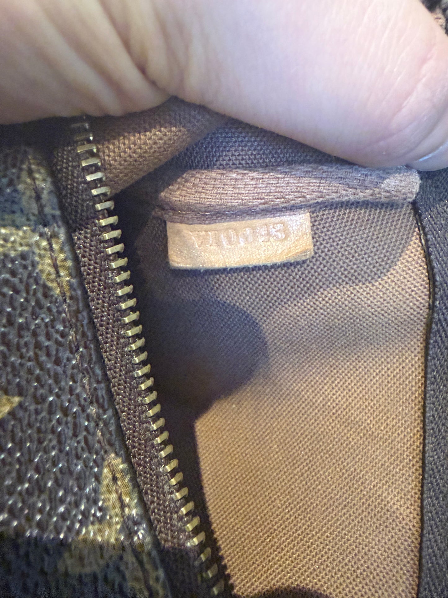 Louis Vuitton pochette accessories