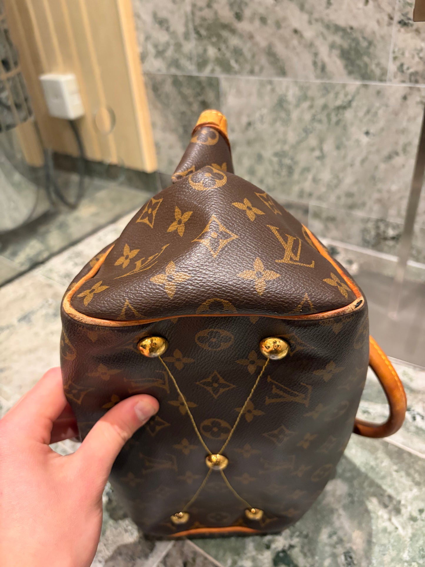 Louis Vuitton Tivoli bag