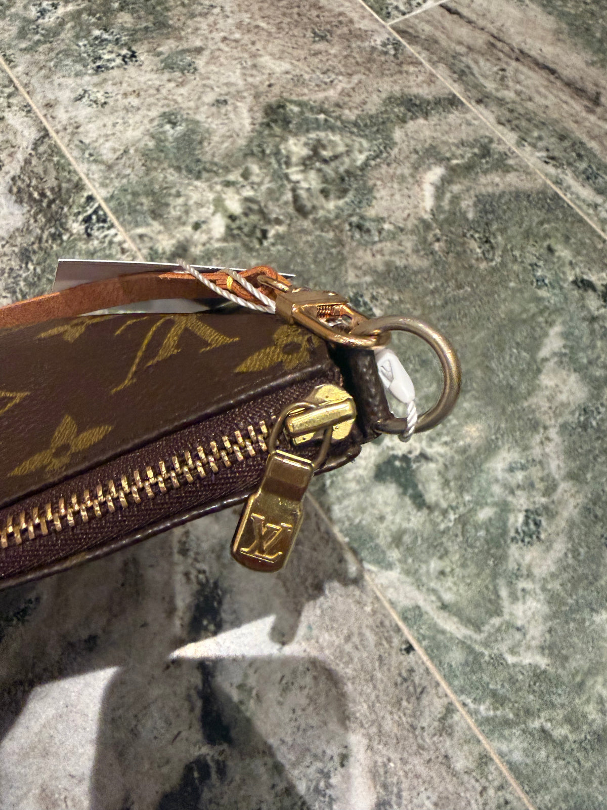 Louis Vuitton pochette accessories