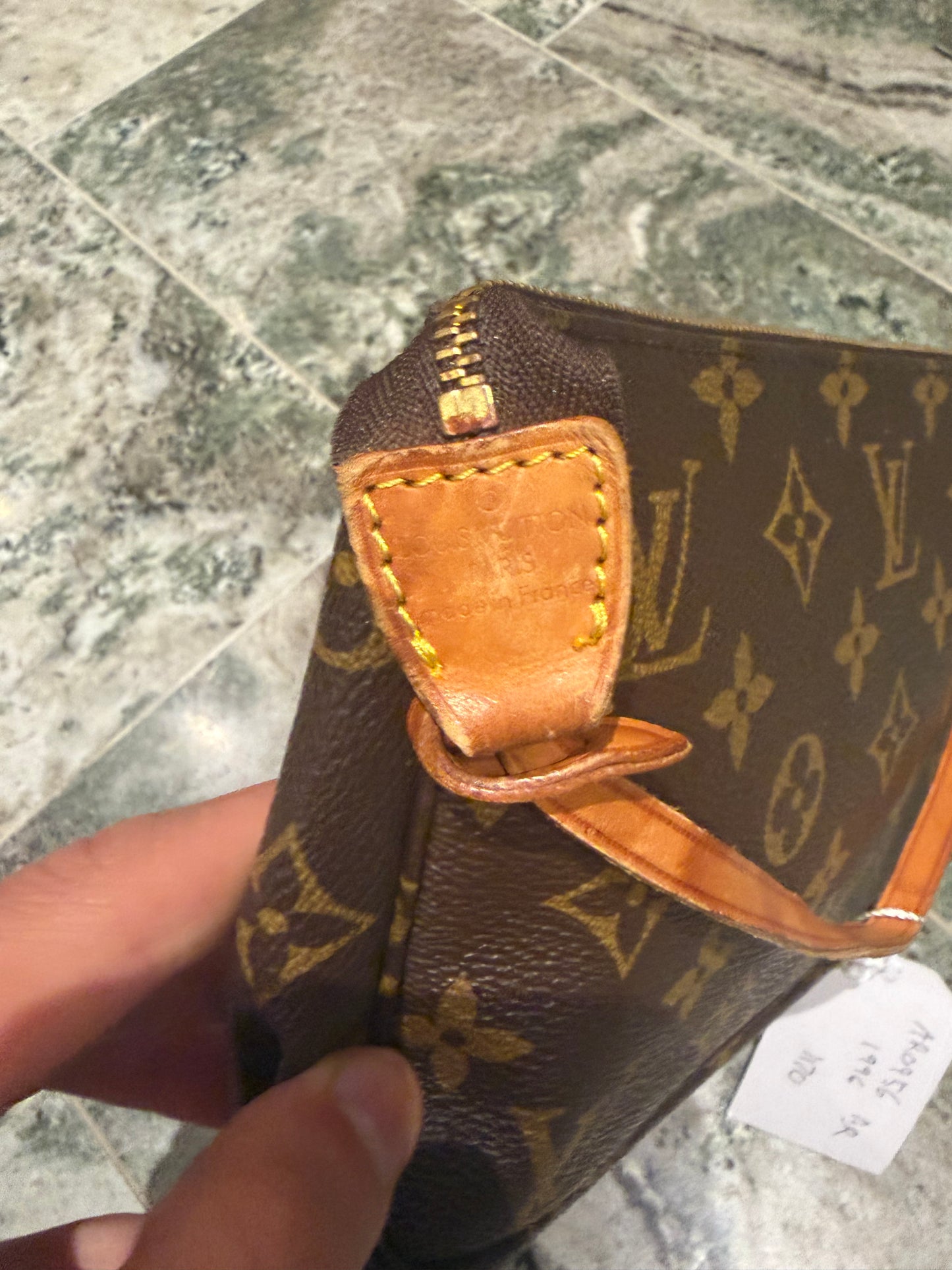 Louis Vuitton pochette accessories