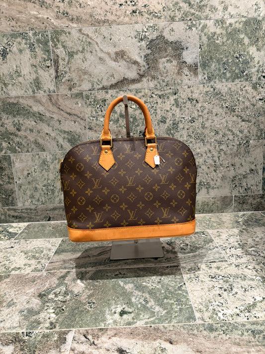 Louis Vuitton Alma PM