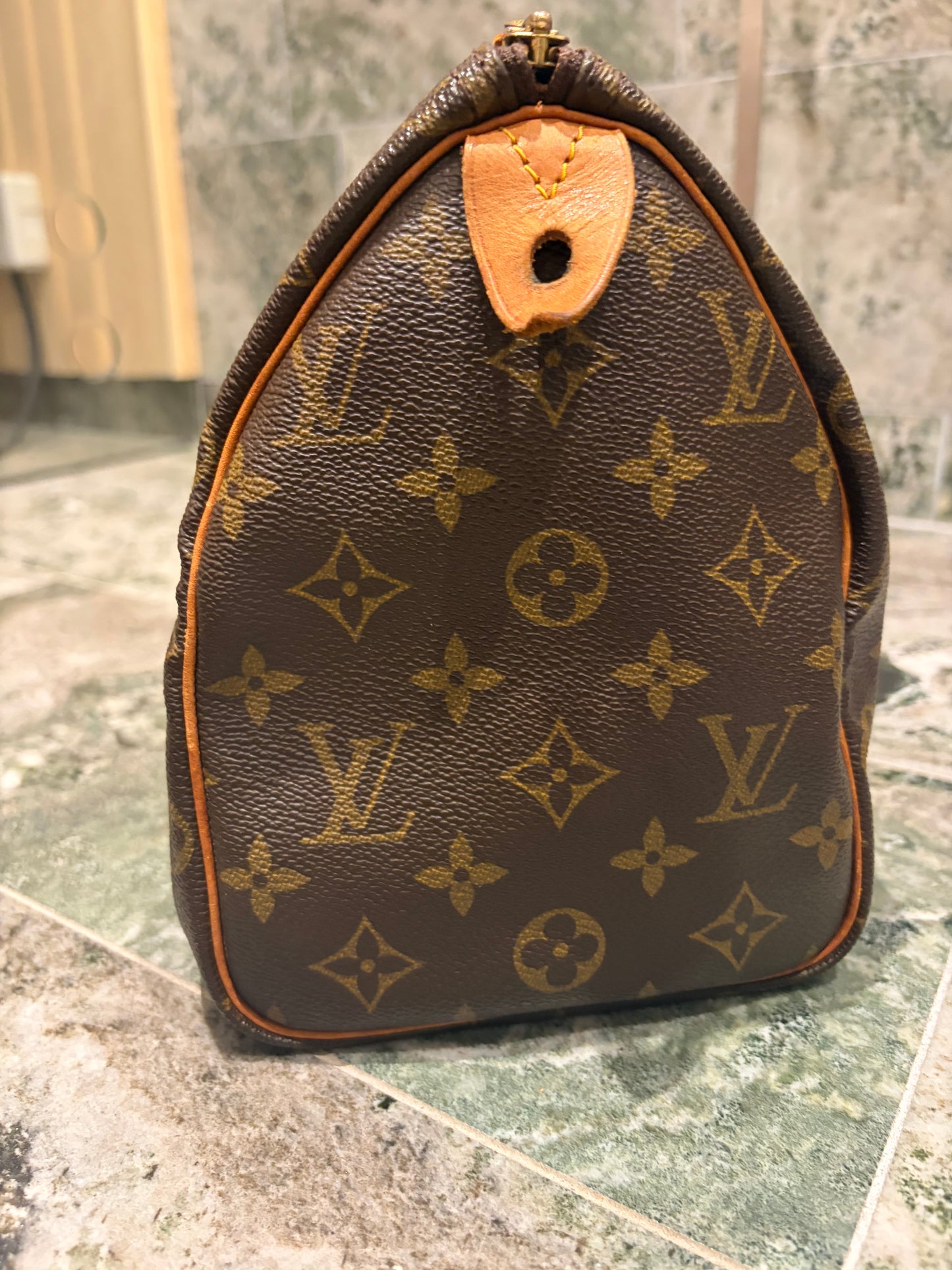 Louis Vuitton speedy 25