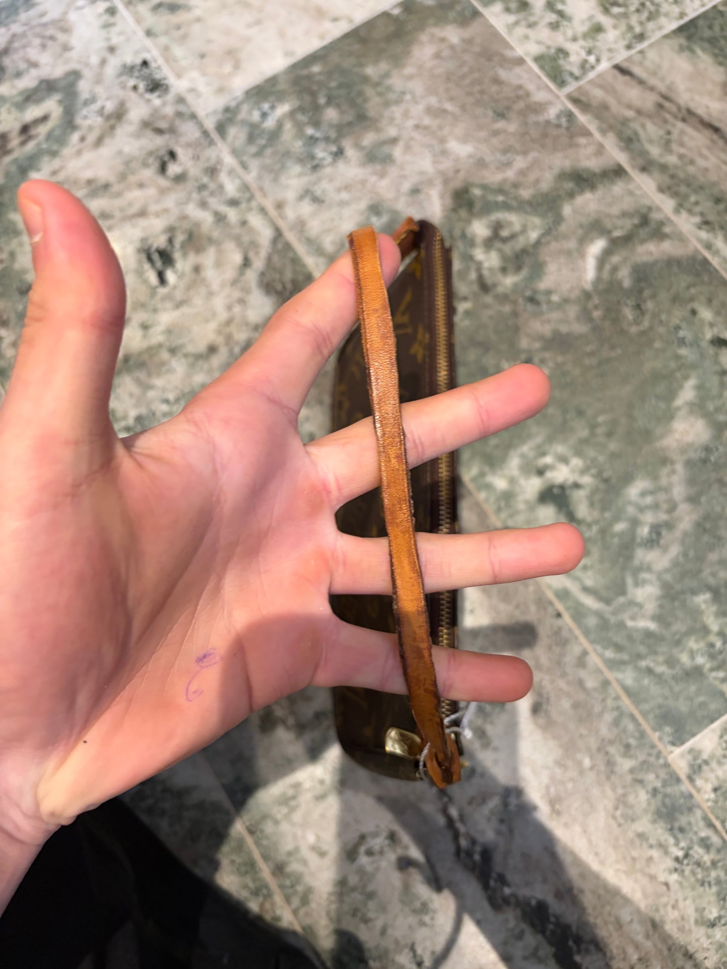 Louis Vuitton pochette accessories