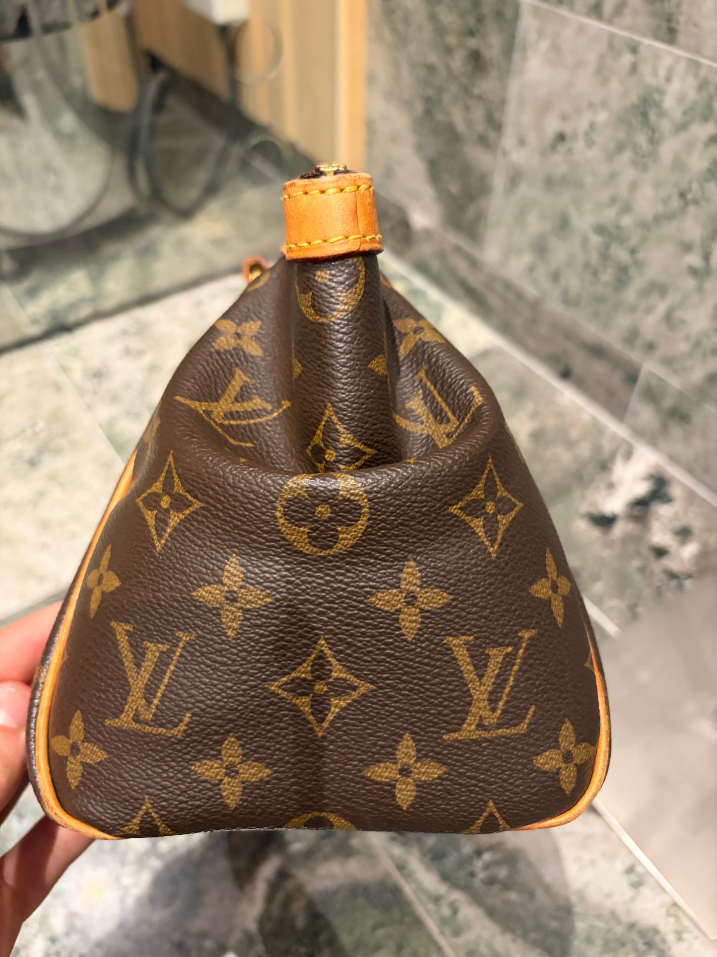 Louis Vuitton tivoli PM