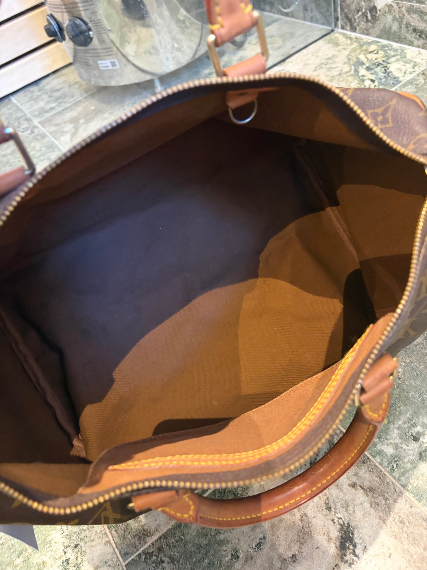 Louis Vuitton speedy 35