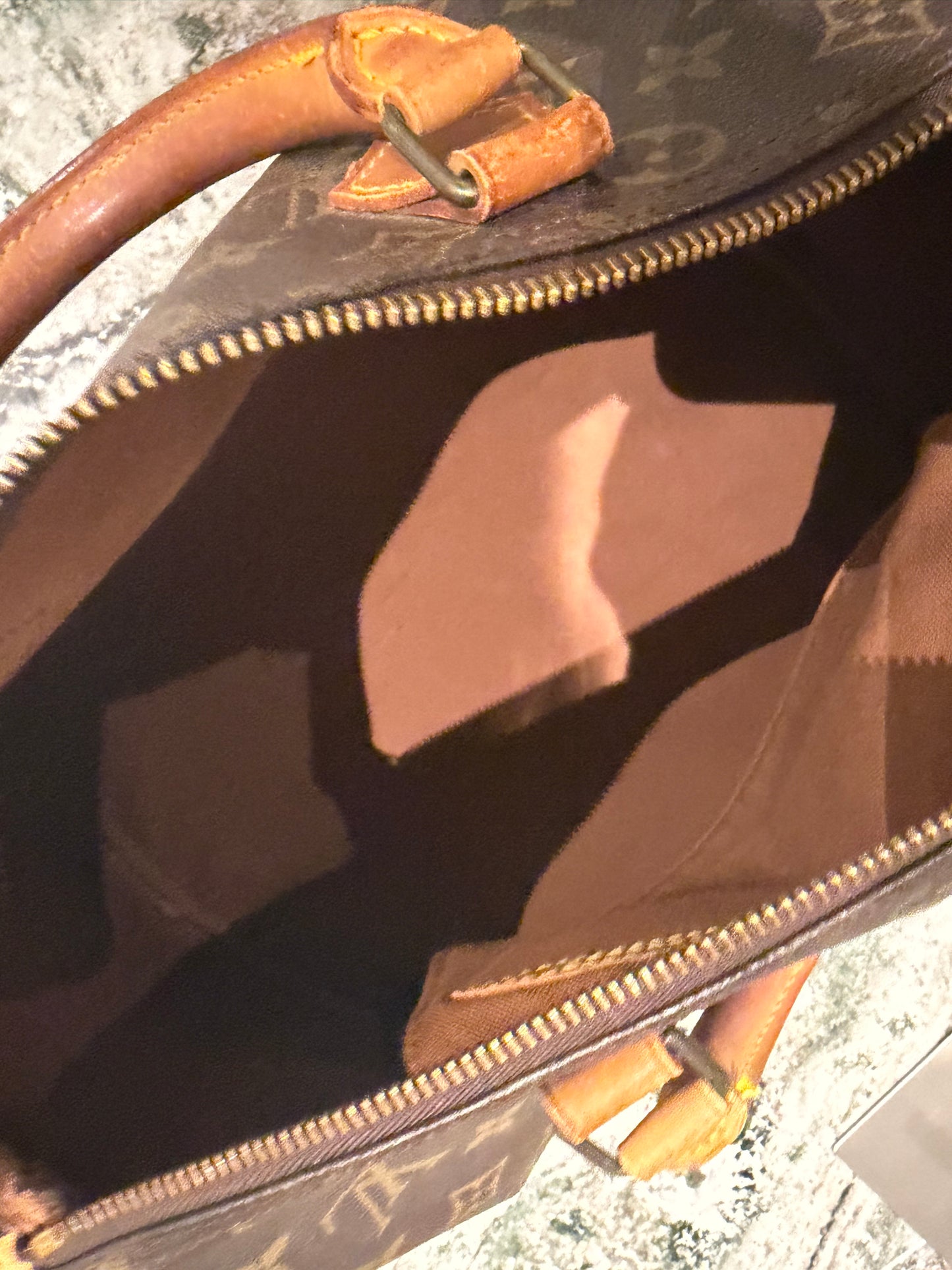 Louis Vuitton speedy 30
