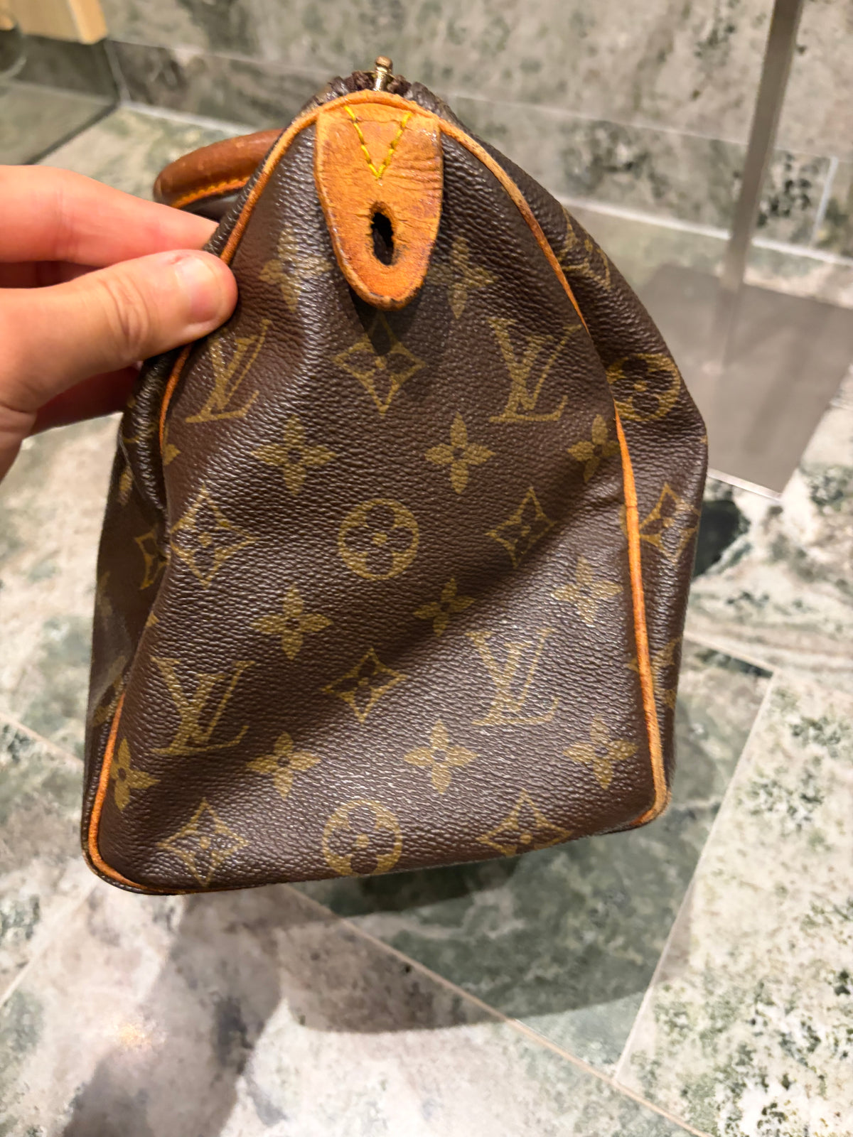 Louis Vuitton speedy 25