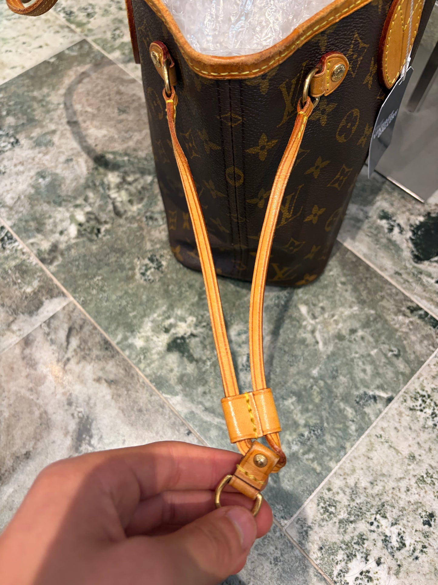 Louis Vuitton Neverfull PM