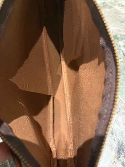 Louis Vuitton pochette accessories