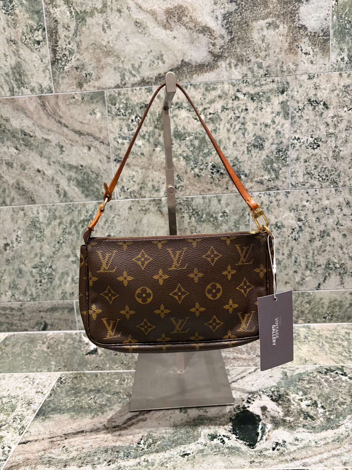 Louis Vuitton pochette accessories