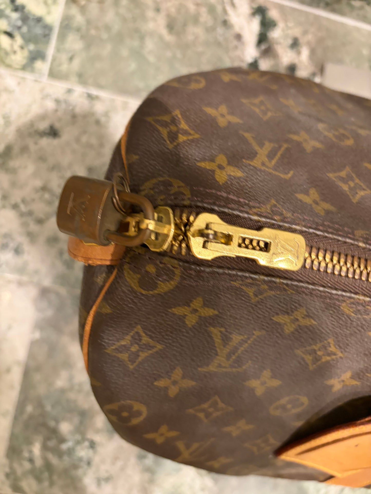 Louis Vuitton keepall 50