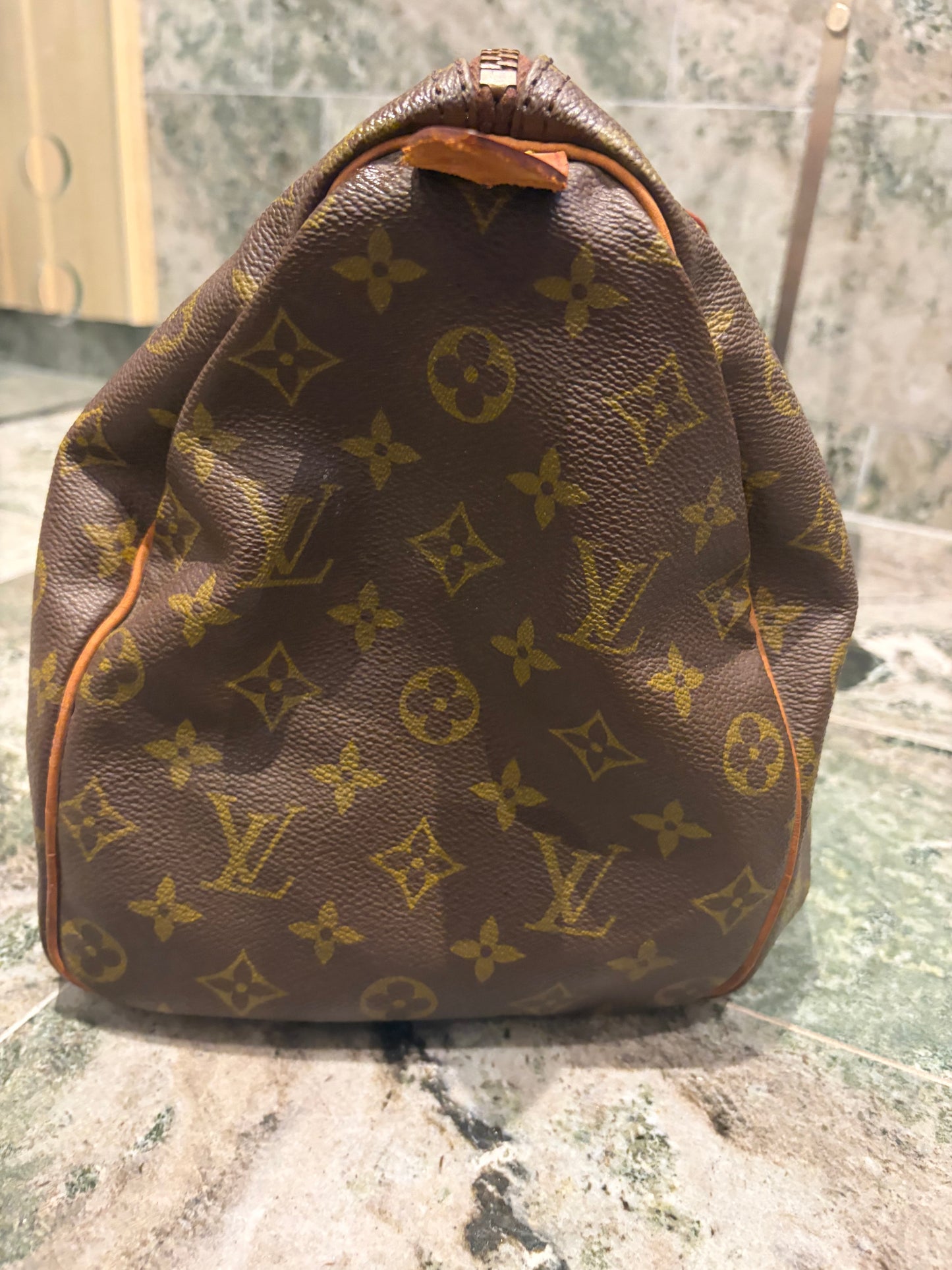 Louis Vuitton speedy 35