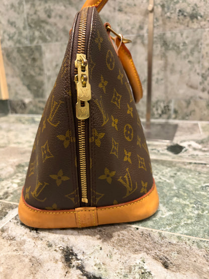 Louis Vuitton Alma PM